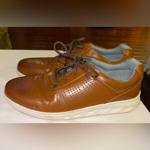 Johnston and Murphy leather boys 6 M brown lace shoe